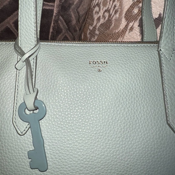 Leather Fossil Sydney Tote - Picture 4 of 8